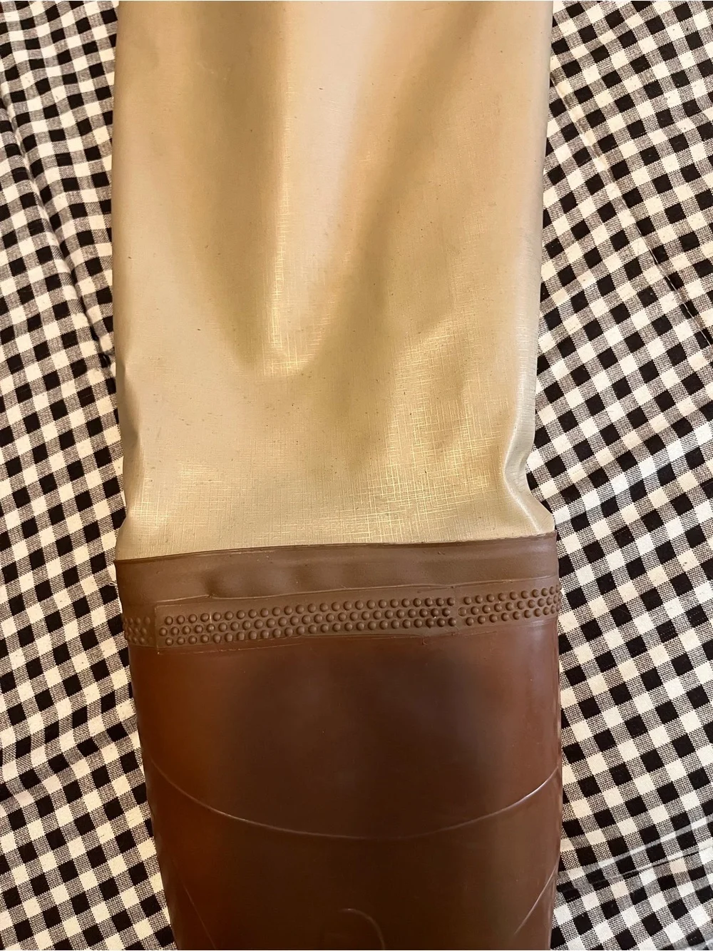 Tan/brown pvc hip waders 7M/9W